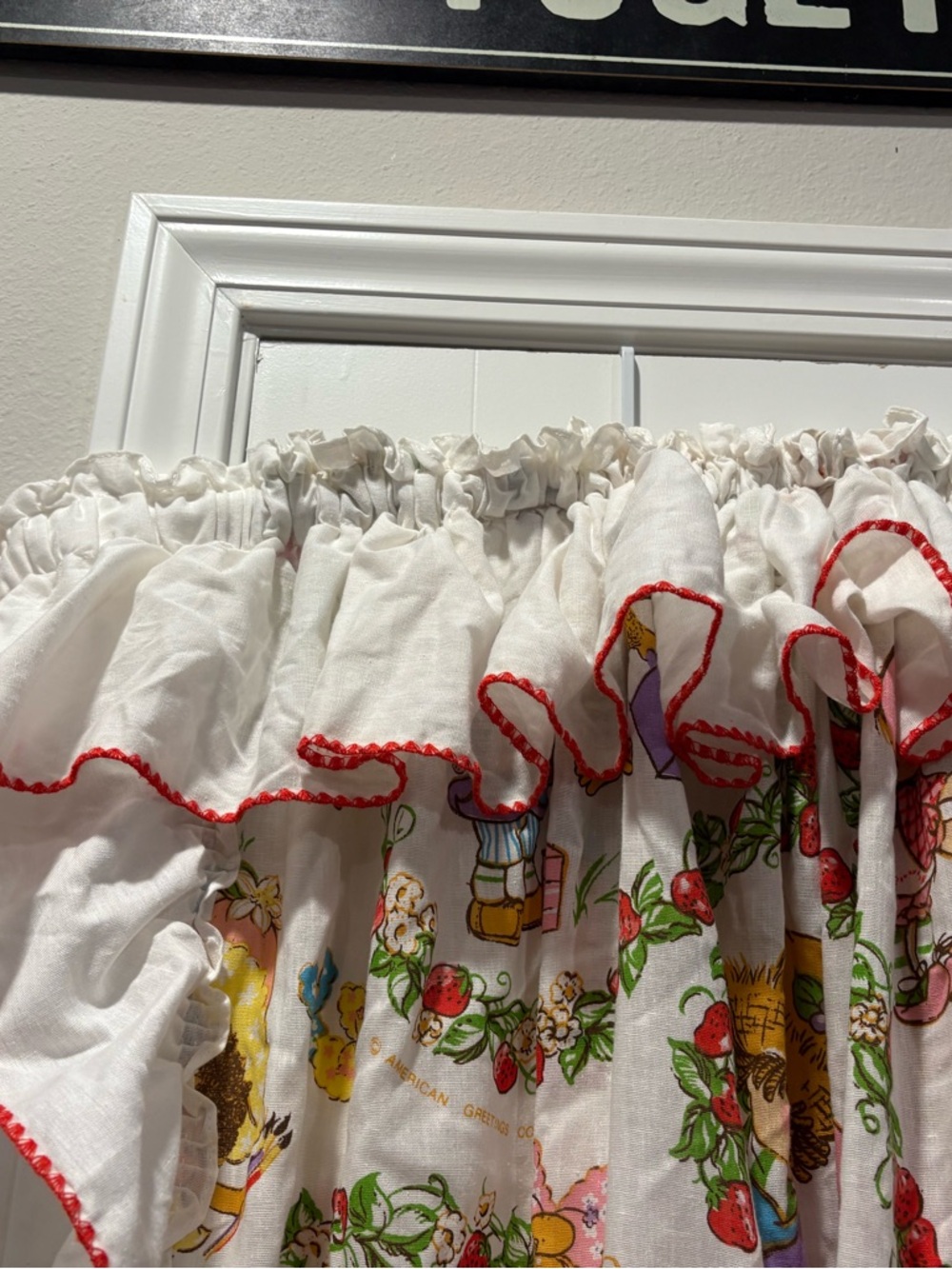 Vintage Strawberry Shortcake Print Ruffled Tie-Back Curtains - Picture 3 of 13